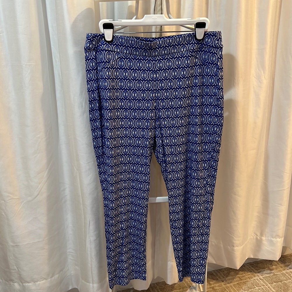 Chicos Travelers Collection pants - 3R (18) - $35